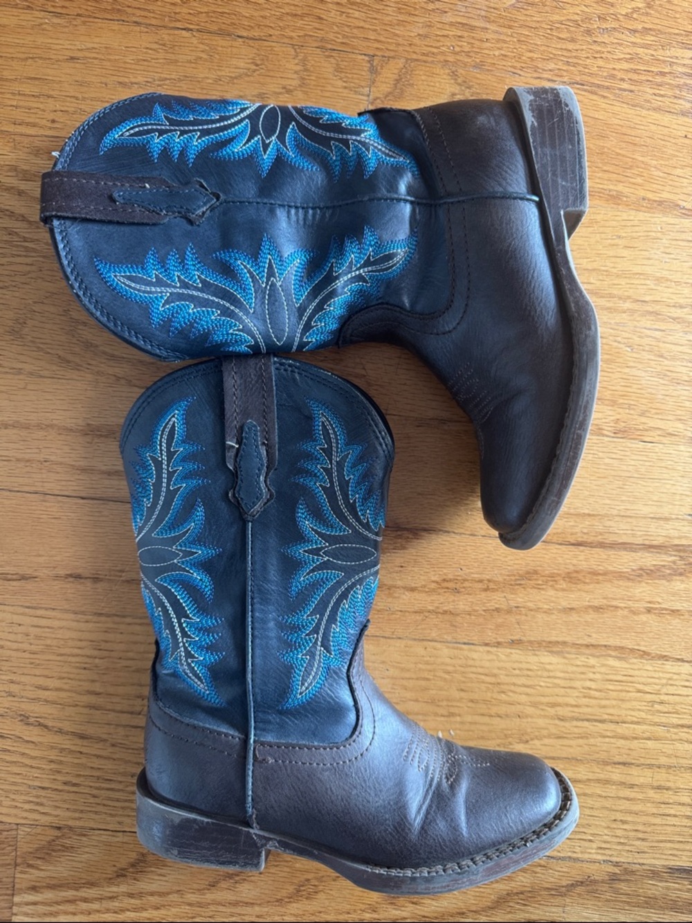 Roper Brown Kids Western Boots with Blue Stitching - used 11
